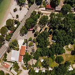 홀리데이파크 Campsite & Holiday 메드베야