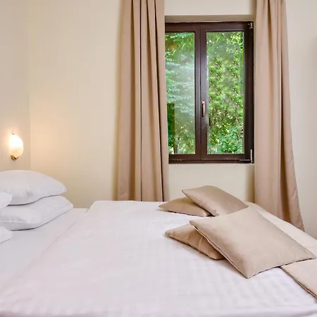 Campsite & Holiday 3* 메드베야
