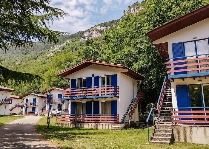 Campsite & Holiday Медвежа