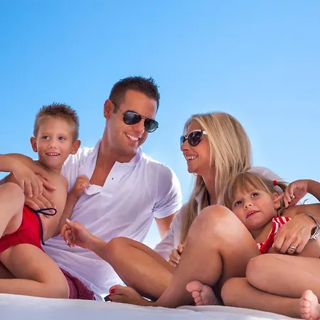 פארק נופש Campsite & Holiday מדביה