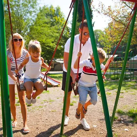פארק נופש Campsite & Holiday