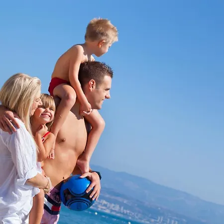 Campsite&holiday 3* Medveja