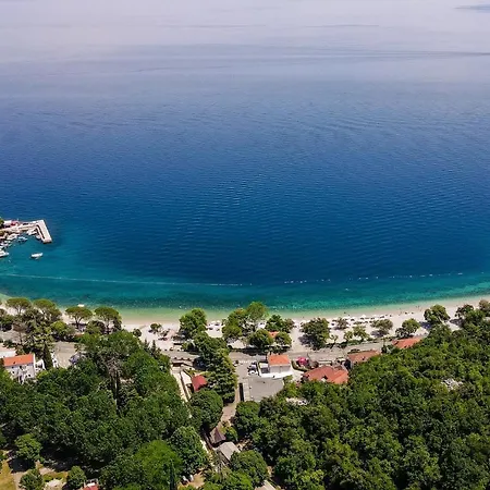 Campsite&holiday 3* Medveja