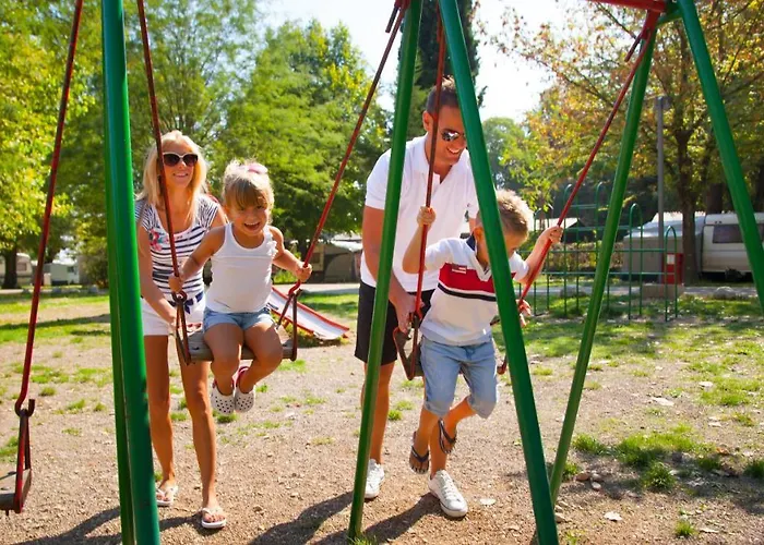 Parc de vacanță Campsite & Holiday