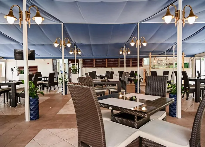 Campsite & Holiday 3*